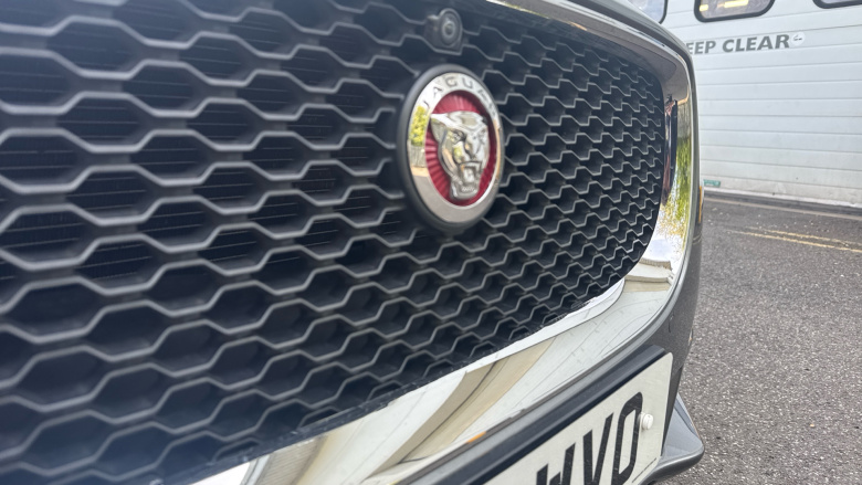 Jaguar XE 2.0 Ingenium Prestige 4dr Auto Petrol Saloon